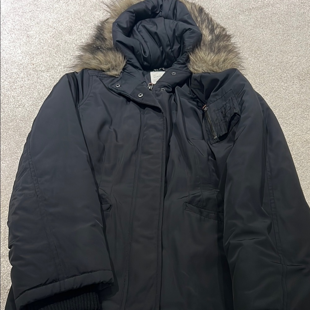 Banana Republic Black Puffer Jacket with Fur-Trimmed Hood